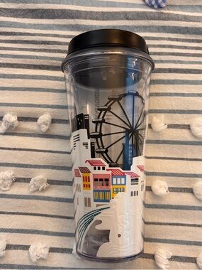 Starbucks - Singapore cup